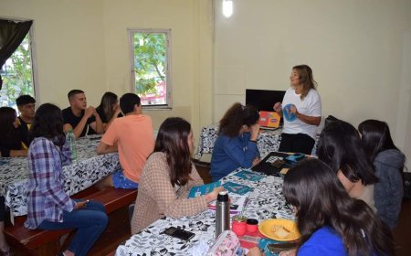 Llamados para solicitud de becas en ciudad de Durazno y en Montevideo.