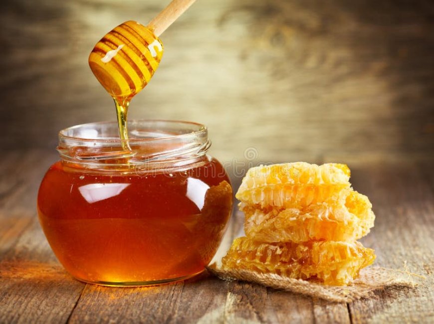 Los beneficios de la miel y cómo consumirla.