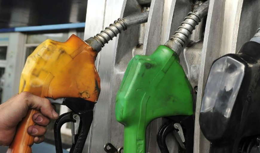Baja el precio de los combustibles en diciembre.