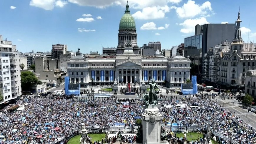 Con su jura ante la Asamblea Legislativa, Javier Milei es el nuevo Presidente de la Nación Argentina.