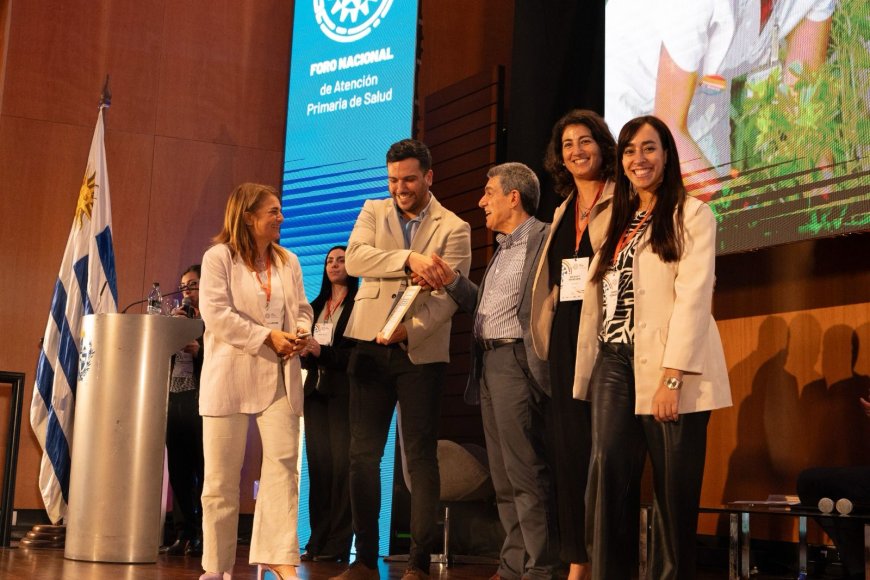 Se otorgó premio a equipo Duraznense, por Buenas Prácticas en Atención Primaria en Salud.