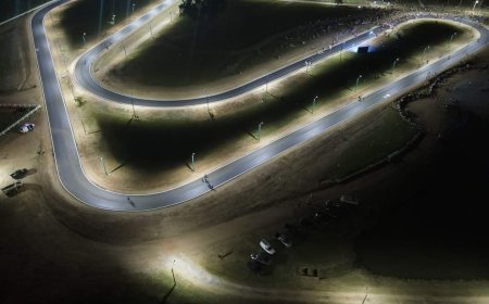 Treinta y Tres inauguró su pista profesional de ciclismo.