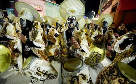 La comparsa C1080 ganó el Desfile de Llamadas de este año en Montevideo.