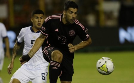 Luis Suárez anunció su retiro y dijo que la Copa America “sería el broche perfecto”