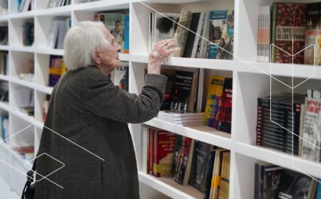 Presentación de libros a integrar estands de Uruguay.