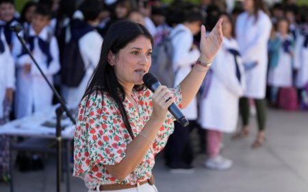 Más de 300.000 estudiantes iniciaron el año escolar