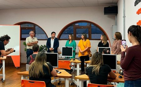 Comenzaron cursos de UTU para funcionarios de la Intendencia de Flores