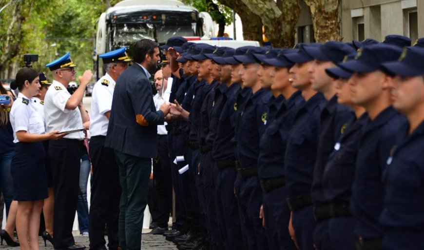 Martinelli participó en ceremonia de ingreso a la Policía de 50 efectivos en Durazno