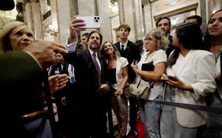 El 46% de la población aprueba la gestión del presidente Lacalle Pou