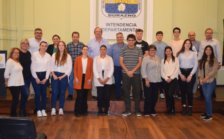 Se firmaron convenios de Pasantía del Polo Tecnológico a la Intendencia