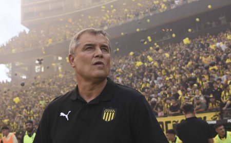 Peñarol ante Caracas por una victoria indispensable
