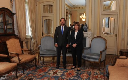 Uruguay y Grecia firman acuerdo de cooperación en asuntos marítimos