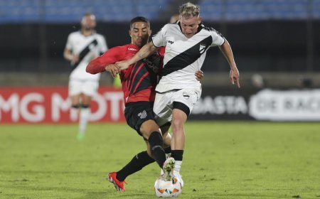 Danubio perdió con Paranaense por Sudamérica