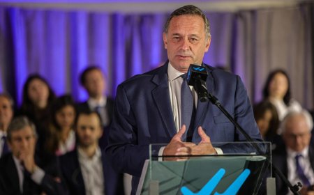 El precandidato Álvaro Delgado presentó su programa de gobierno con siete ejes