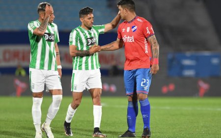 Nacional recibe a Racing por el Apertura