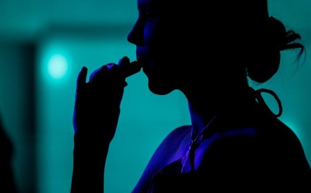 OMS pide a los gobiernos proteger a los jóvenes del tabaco y los cigarrillos electrónicos