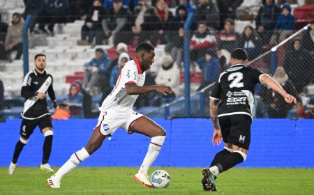 Nacional: Recoba haría dos cambios