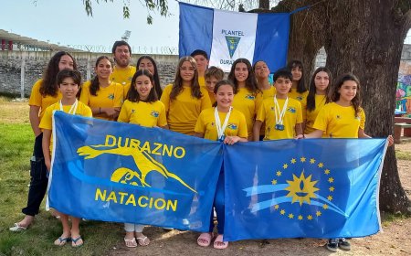 Escuela de Natación de Durazno participó de actividad en Tacuarembó