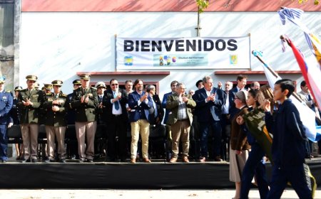 Lacalle Pou participó en conmemoración de 150.° aniversario de Ciudad del Carmen