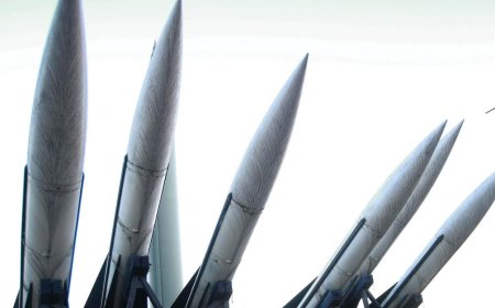 Aumenta el despliegue de armas nucleares operativas, según un informe