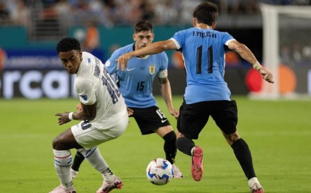 Uruguay derrotó a Panamá en el debut de la Copa América