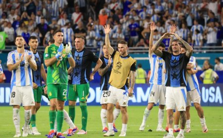 Argentina ganó sin despeinarse y clasificó con puntaje perfecto