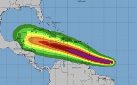 El huracán Beryl se aleja de EEUU y tranquiliza a la organización