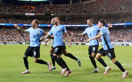 Uruguay derrotó a Estados Unidos, se metió en cuartos de final y eliminó al local