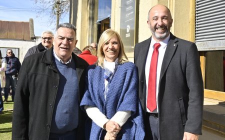 Vidalín estuvo presente en el acto conmemorativo a los 97 años del primer voto femenino en América Latina
