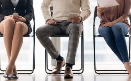 El desempleo bajó entre los jóvenes, pero trepó en las franjas medias