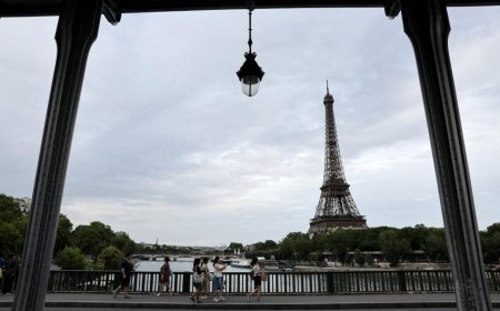 ¿Cómo surgió la idea de hacer el desfile inaugural por el río Sena?