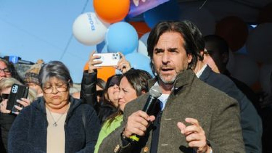 Lacalle Pou cuestionó la "falsa discusión entre mercado o más Estado"