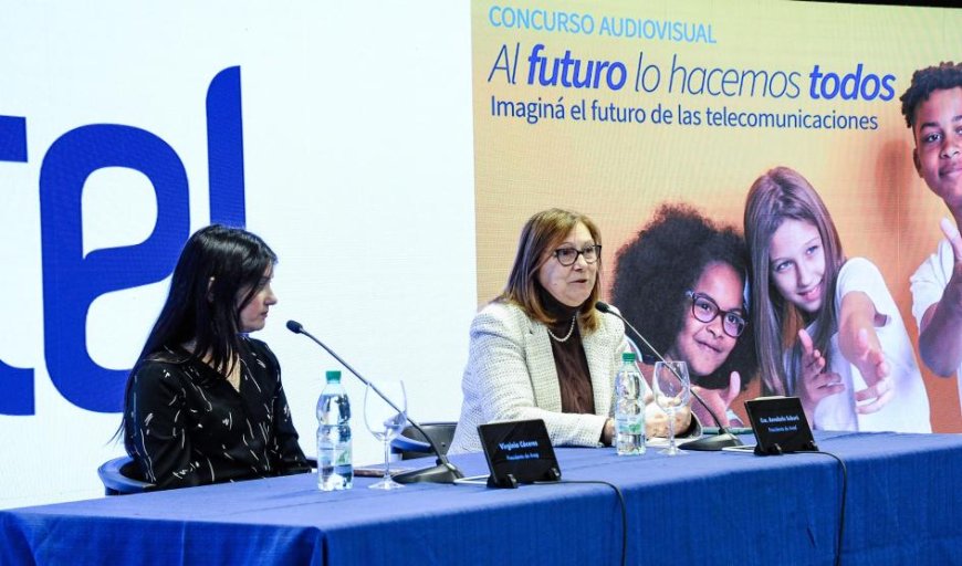 Antel y ANEP fomentan creatividad y trabajo en equipo de estudiantes de educación media