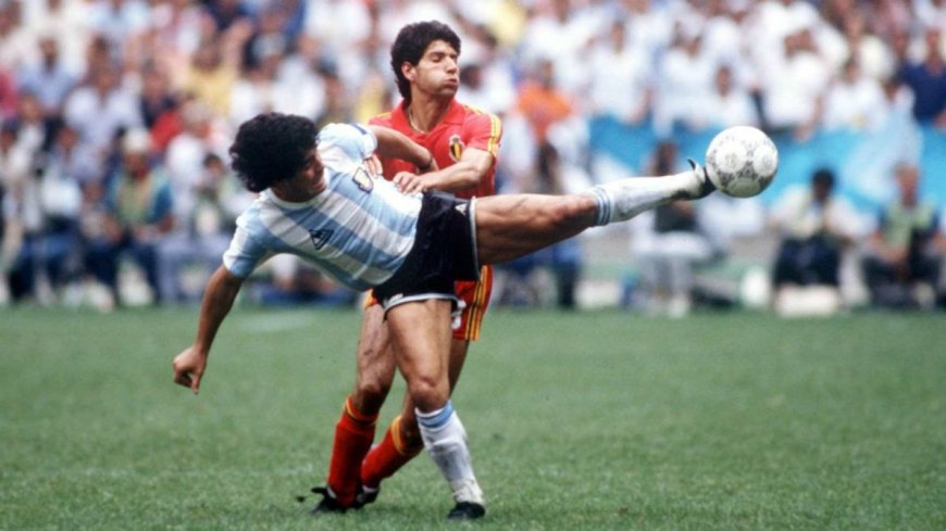 La camiseta que Maradona usó en la semifinal de México 86 será subastada