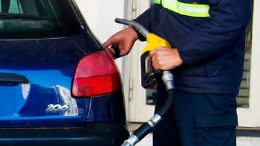 ¿Suben los precios del combustible en agosto?