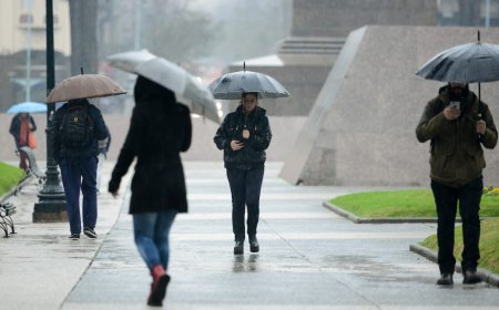 Rige una advertencia meteorológica naranja y amarilla para varios departamentos del país