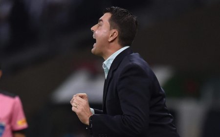 Entrenador del The Strongest en la previa: «arrollar al rival y hacerlo sufrir»