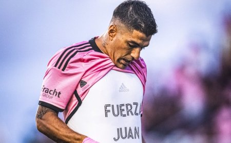 Luis Suárez anotó un doblete y se lo dedicó a Juan Izquierdo