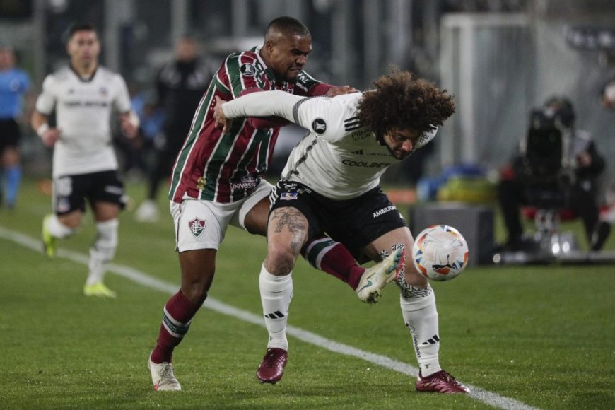 Con un gol del uruguayo Maxi Falcón, Colo Colo se mete en cuartos de la Libertadores