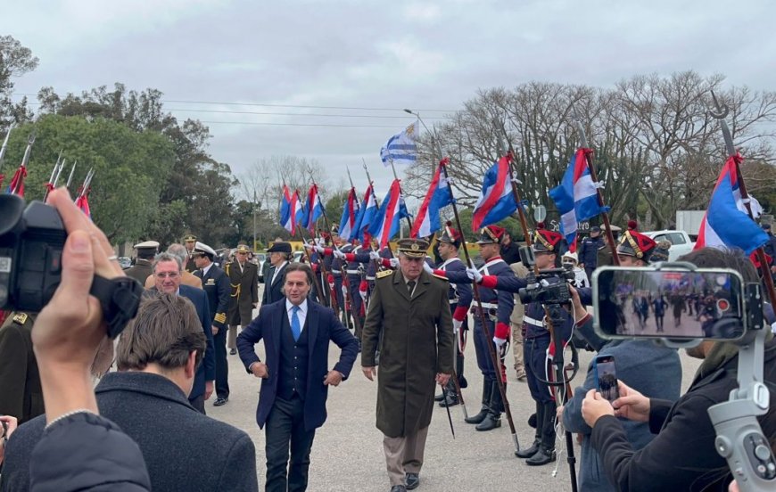 Lacalle Pou participó del 199° aniversario de la Declaratoria de la Independencia