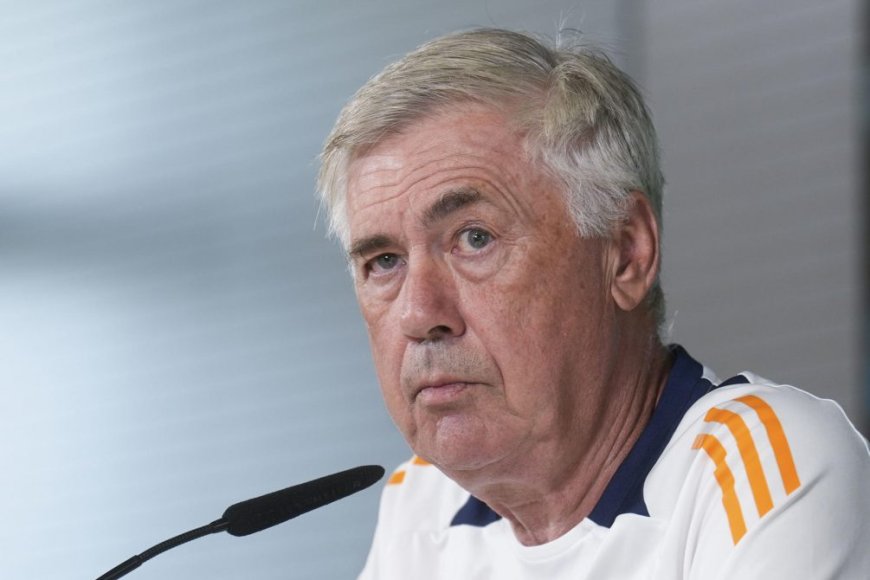 Ancelotti manda un “fuerte abrazo a las familias” de Juan Izquierdo y Sven-Göran Eriksson