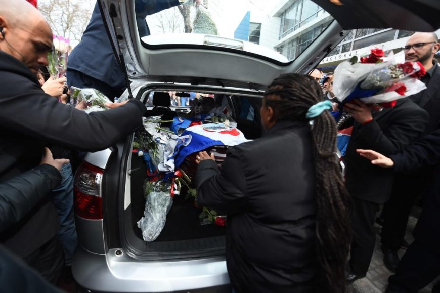 Miles de personas despidieron a Izquierdo