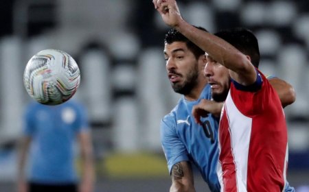 Uruguay enfrenta a Paraguay y Suárez se despide de la celeste