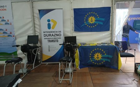 División Tránsito de la Intendencia de Durazno presente con actividades en el stand de UNASEV en Expo Prado