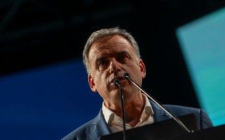 Yamandú Orsi viaja a la Argentina para una cumbre con grandes empresarios