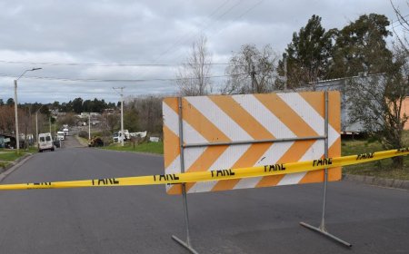 Restricción de circulación por obras en avenida Instrucciones del Año XIII