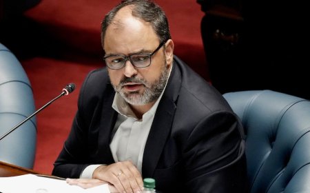 Carrera anunció que renuncia a su banca y a los fueros parlamentarios