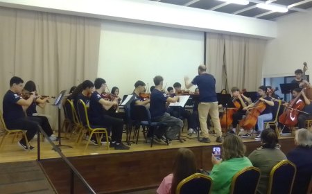 La Orquesta Sinfónica Infantil y Juvenil de Durazno se despide con un emotivo concierto antes de su gira a Chile