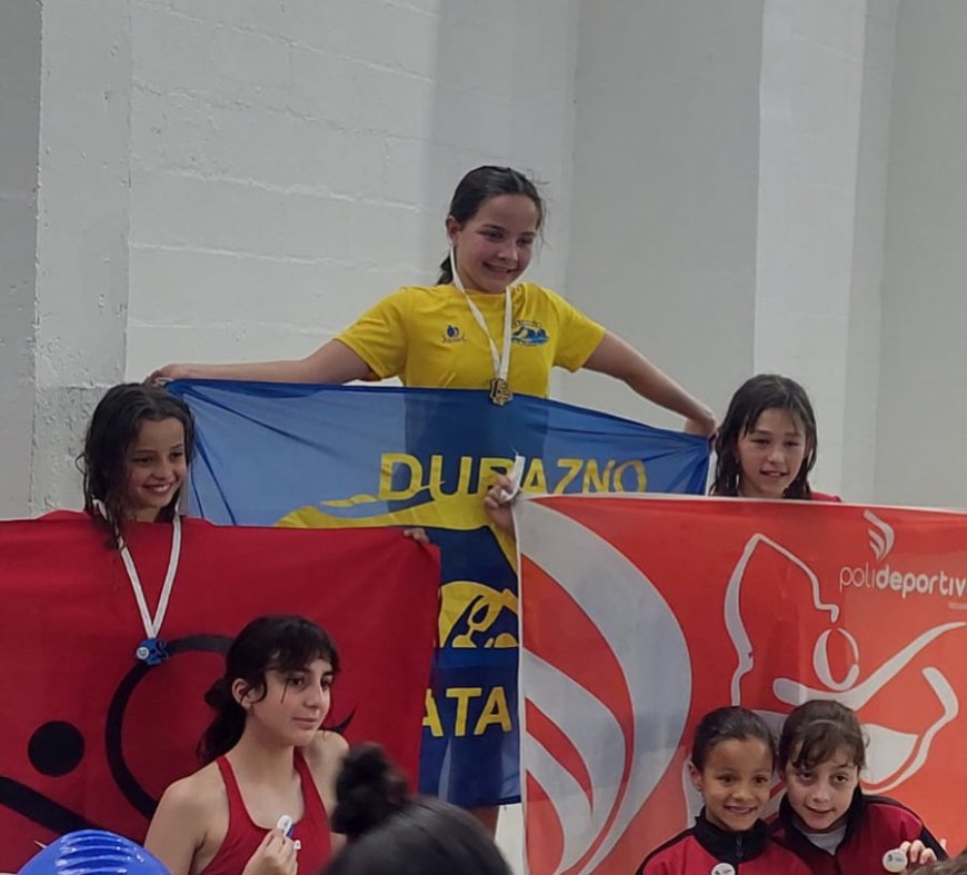 Rebeca González: récord y destaque para la natación duraznense