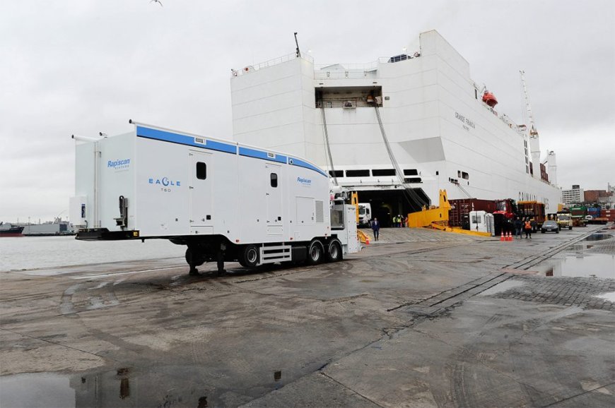 Aduanas avanza en instalación de nuevos escáneres en el puerto de Montevideo